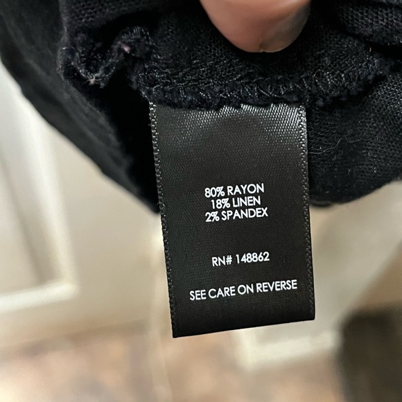 Black Overall shorts - Picture 6 of 6